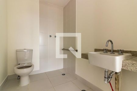 Banheiro de kitnet/studio à venda com 1 quarto, 28m² em Parada Inglesa, São Paulo