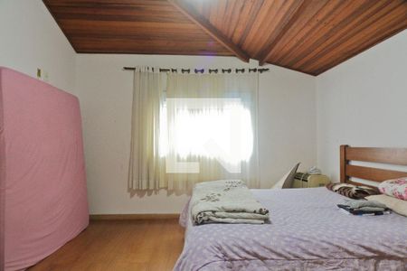 Casa à venda com 338m², 4 quartos e 2 vagasSuíte 1