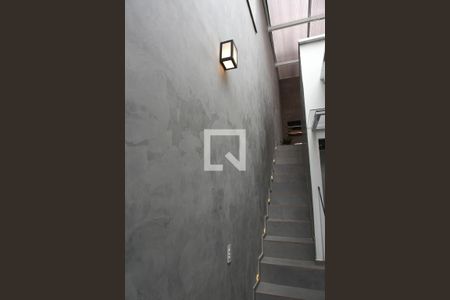 Casa à venda com 202m², 3 quartos e 2 vagasEscada