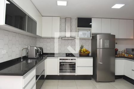 Casa à venda com 202m², 3 quartos e 2 vagasCozinha