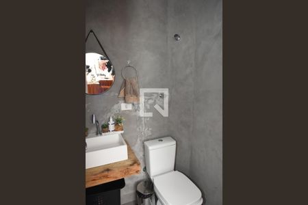 Casa à venda com 202m², 3 quartos e 2 vagasBanheiro de serviço