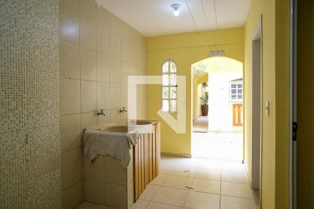 Casa à venda com 280m², 3 quartos e 2 vagasÁrea de Serviço