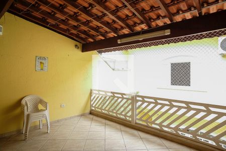 Casa à venda com 280m², 3 quartos e 2 vagasVaranda