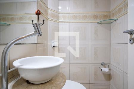 Casa à venda com 280m², 3 quartos e 2 vagasLavabo