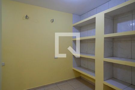 Casa à venda com 280m², 3 quartos e 2 vagasQuarto Área de Serviço