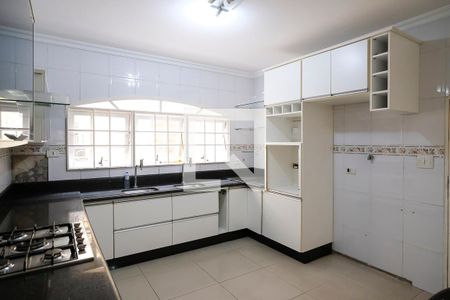 Casa à venda com 280m², 3 quartos e 2 vagasCozinha