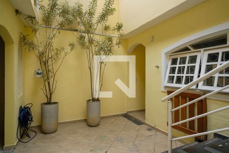 Casa à venda com 280m², 3 quartos e 2 vagasQuintal
