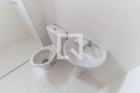Apartamento à venda com 35m², 2 quartos e sem vaga Apartamento à venda com 35m², 2 quartos e sem vagaBanheiro