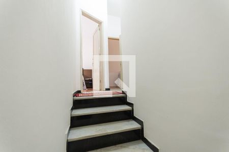 Casa à venda com 120m², 3 quartos e sem vagaEscadas