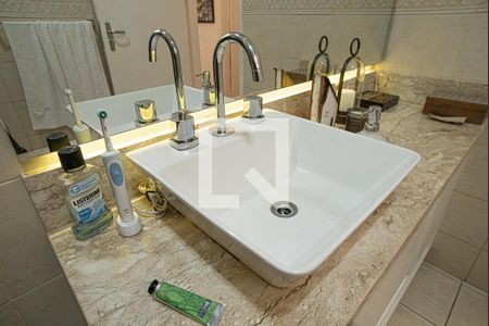 Apartamento à venda com 195m², 3 quartos e sem vaga Apartamento à venda com 195m², 3 quartos e sem vagaBanheiro 2