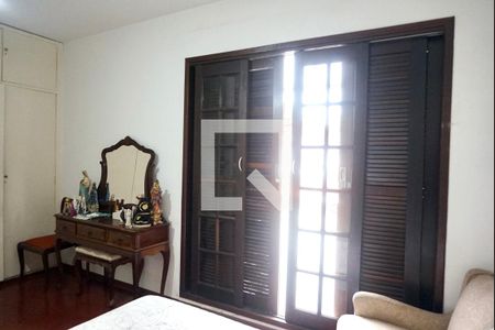 Casa de condomínio à venda com 194m², 3 quartos e 3 vagas Casa de condomínio à venda com 194m², 3 quartos e 3 vagasQuarto 3