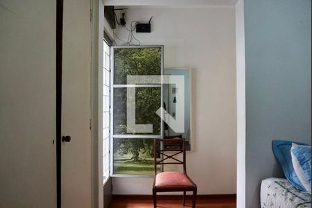 Casa de condomínio à venda com 194m², 3 quartos e 3 vagas Casa de condomínio à venda com 194m², 3 quartos e 3 vagasSuíte