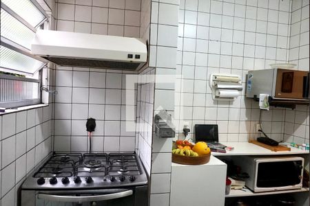 Casa de condomínio à venda com 194m², 3 quartos e 3 vagas Casa de condomínio à venda com 194m², 3 quartos e 3 vagasCozinha