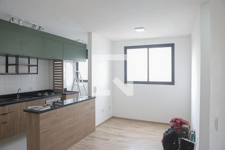 Sala  de apartamento para alugar com 2 quartos, 42m² em Santa Maria, Santo André