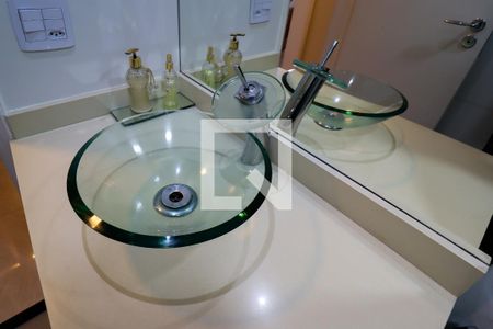 Apartamento à venda com 84m², 3 quartos e 2 vagasBanheiro Social