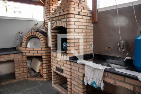 Casa à venda com 183m², 3 quartos e 6 vagasChurrasqueira