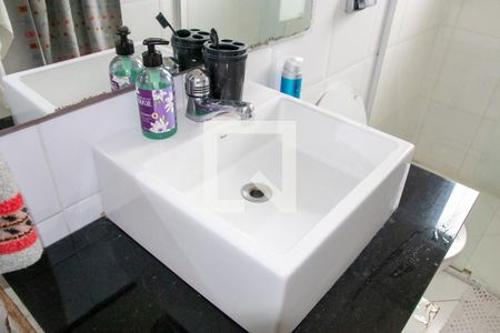 Casa à venda com 183m², 3 quartos e 6 vagasBanheiro do Quarto 3