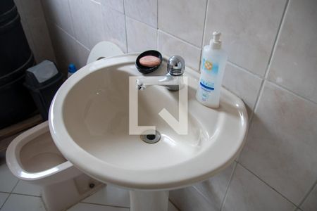 Casa à venda com 183m², 3 quartos e 6 vagasBanheiro de serviço