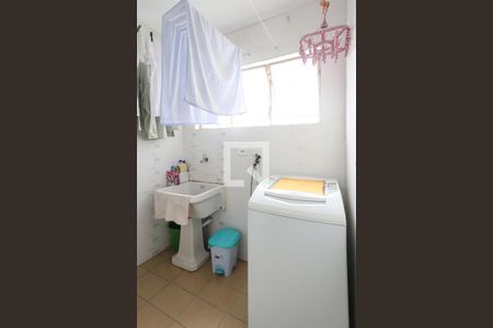 Apartamento à venda com 70m², 2 quartos e sem vaga Apartamento à venda com 70m², 2 quartos e sem vagaLavanderia