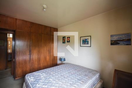 Casa para alugar com 450m², 4 quartos e 5 vagas Casa para alugar com 450m², 4 quartos e 5 vagasQuarto 1