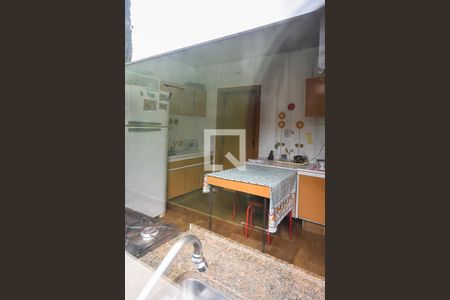 Casa para alugar com 450m², 4 quartos e 5 vagas Casa para alugar com 450m², 4 quartos e 5 vagasCozinha