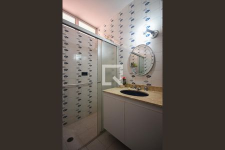 Casa para alugar com 450m², 4 quartos e 5 vagas Casa para alugar com 450m², 4 quartos e 5 vagasBanheiro