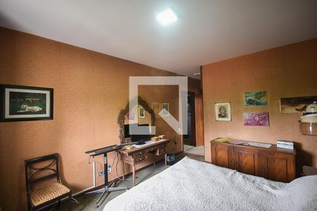 Casa para alugar com 450m², 4 quartos e 5 vagas Casa para alugar com 450m², 4 quartos e 5 vagasSuíte 2