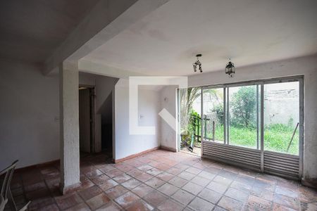 Casa para alugar com 450m², 4 quartos e 5 vagas Casa para alugar com 450m², 4 quartos e 5 vagasSalão