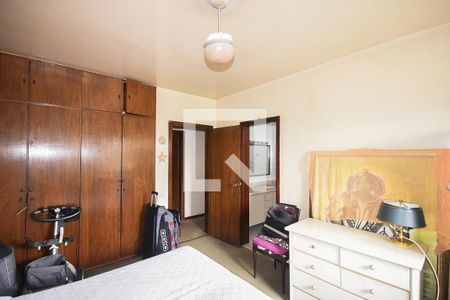 Casa para alugar com 450m², 4 quartos e 5 vagas Casa para alugar com 450m², 4 quartos e 5 vagasSuíte 1