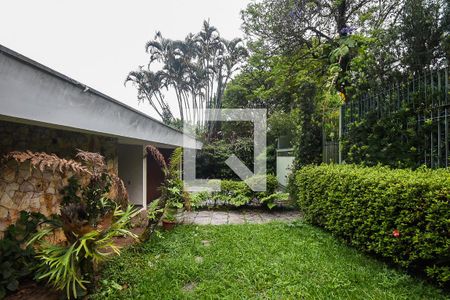 Casa para alugar com 450m², 4 quartos e 5 vagas Casa para alugar com 450m², 4 quartos e 5 vagasJardim