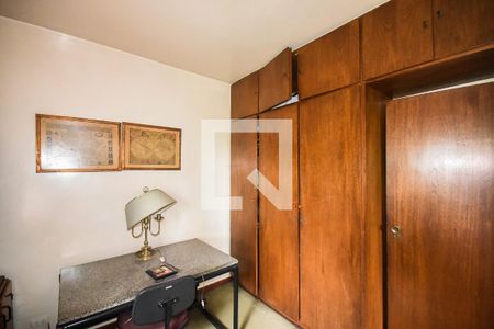 Casa para alugar com 450m², 4 quartos e 5 vagas Casa para alugar com 450m², 4 quartos e 5 vagasQuarto 2