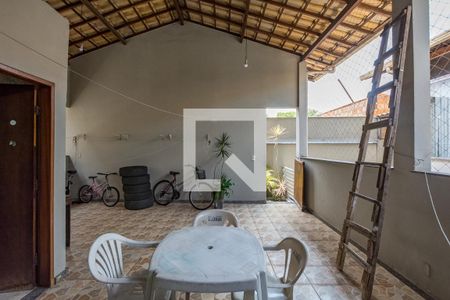 Casa de condomínio à venda com 100m², 2 quartos e 1 vaga Casa de condomínio à venda com 100m², 2 quartos e 1 vagaVaranda da Sala