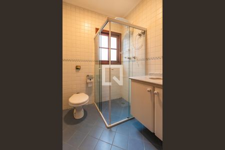 Casa de condomínio à venda com 305m², 5 quartos e 2 vagas Casa de condomínio à venda com 305m², 5 quartos e 2 vagasBanheiro da Suíte 3