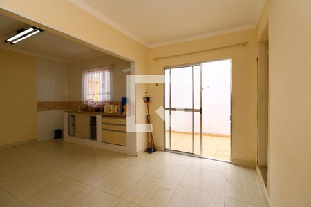 Casa à venda com 160m², 3 quartos e 2 vagasCopa