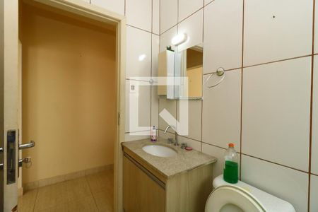 Casa à venda com 160m², 3 quartos e 2 vagasBanheiro