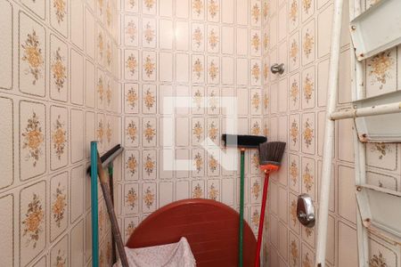 Casa à venda com 189m², 3 quartos e 2 vagasBanheiro de Serviço