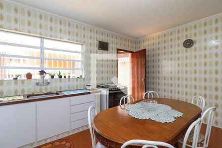 Casa à venda com 189m², 3 quartos e 2 vagasCozinha