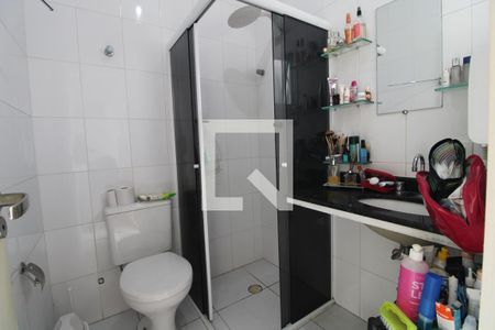 Casa à venda com 109m², 3 quartos e 2 vagasBanheiro da Suíte