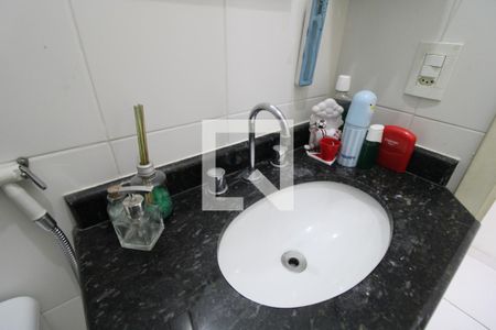 Casa à venda com 109m², 3 quartos e 2 vagasBanheiro Social 