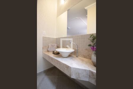 Casa à venda com 320m², 3 quartos e 4 vagasLavabo da Sala