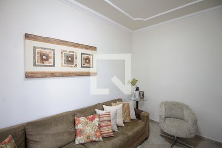 Casa à venda com 320m², 3 quartos e 4 vagasSala de TV