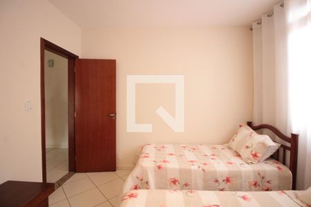 Casa à venda com 320m², 3 quartos e 4 vagasQuarto 1