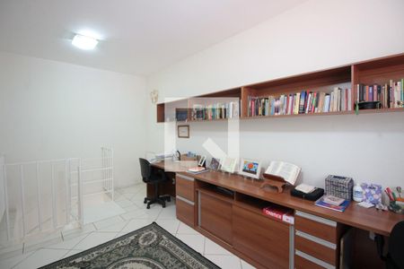 Casa à venda com 320m², 3 quartos e 4 vagasEscritório