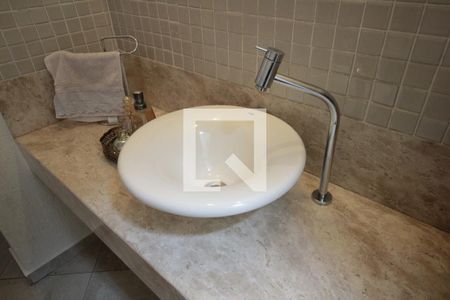 Casa à venda com 320m², 3 quartos e 4 vagasLavabo da Sala