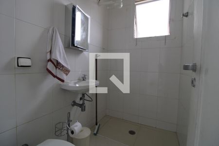 Apartamento à venda com 411m², 4 quartos e 3 vagasBanheiro de Serviço