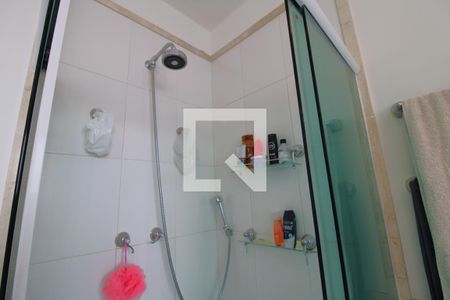 Apartamento à venda com 411m², 4 quartos e 3 vagasbanheiro da Suíte 4