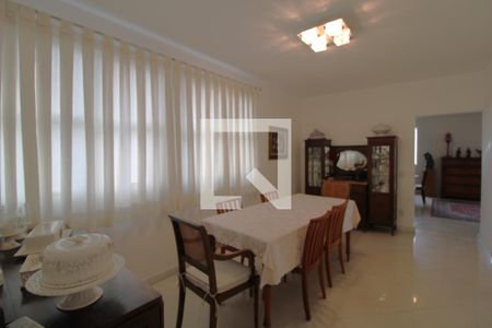 Apartamento à venda com 411m², 4 quartos e 3 vagasCopa