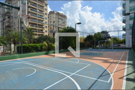 Apartamento à venda com 72m², 2 quartos e 3 vagas Apartamento à venda com 72m², 2 quartos e 3 vagasÁrea comum - quadra