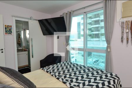 Apartamento à venda com 72m², 2 quartos e 3 vagas Apartamento à venda com 72m², 2 quartos e 3 vagasSuíte