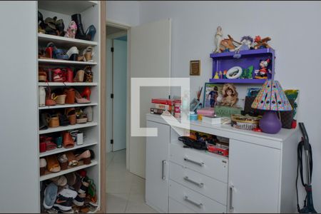 Apartamento à venda com 72m², 2 quartos e 3 vagas Apartamento à venda com 72m², 2 quartos e 3 vagasQuarto 1